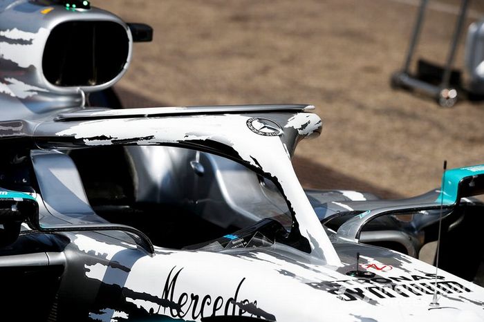 Mercedes AMG F1 W10 con decoración especial de los 125 años en motorsport