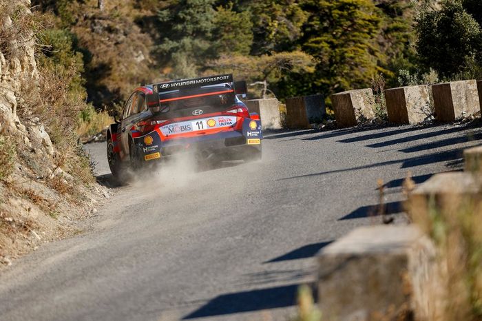 Thierry Neuville, Martijn Wydaeghe, Hyundai Shell Mobis World Rally Team Hyundai i20 N Rally1