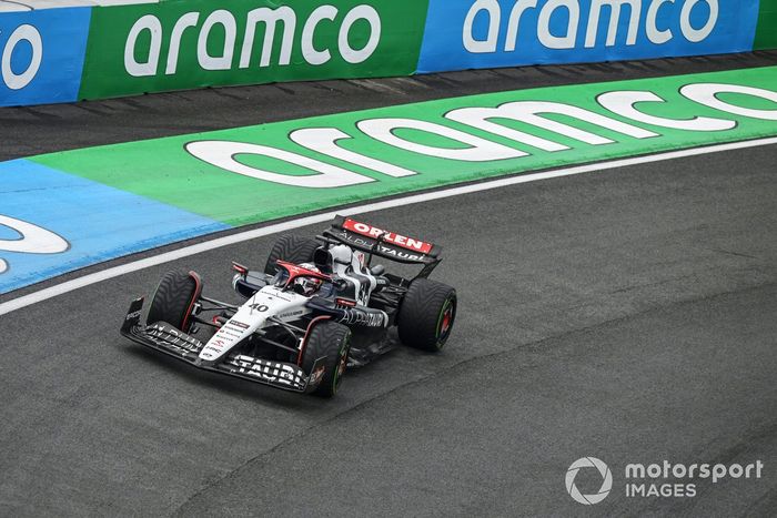 Liam Lawson, AlfaTauri AT04