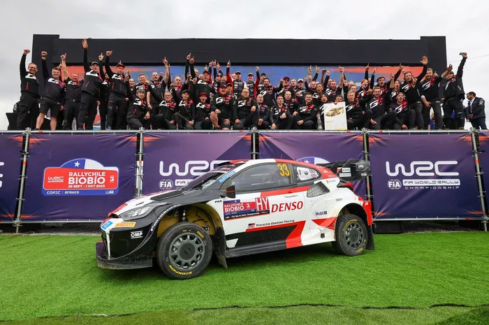 Podio: Elfyn Evans, Scott Martin, Toyota Gazoo Racing WRT Toyota GR Yaris Rally1, Takamoto Katsuta, Aaron Johnston, Toyota Gazoo Racing WRT NG Toyota GR Yaris Rally1, Kalle Rovanperä, Jonne Halttunen, Toyota Gazoo Racing WRT Toyota GR Yaris Rally1, Jari-M