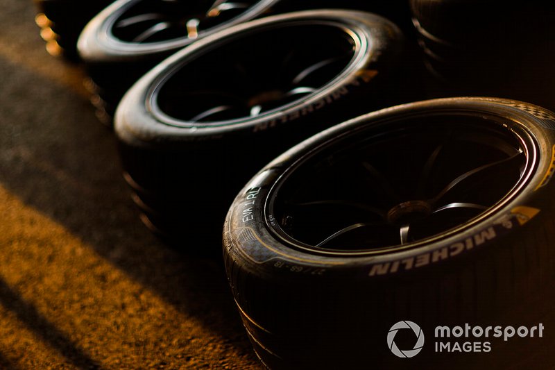 Tyres in the pits