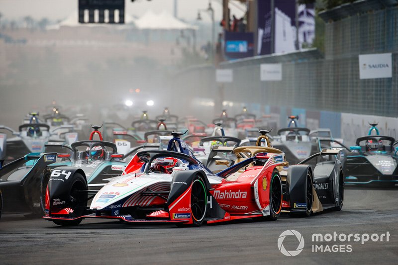 Jérôme d'Ambrosio, Mahindra Racing, M5 Electro Andre Lotterer, DS TECHEETAH, DS E-Tense FE19 at the start