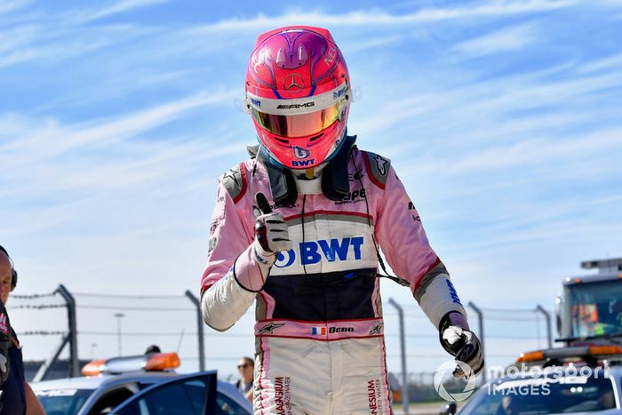 Esteban Ocon, Racing Point Force India F1 Team en parc ferme 