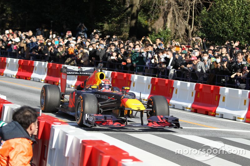 Демозаїзди Red Bull у Токіо