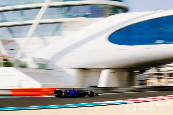 Logan Sargeant, Williams FW45 