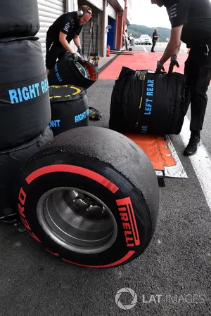 Un pneu Pirelli