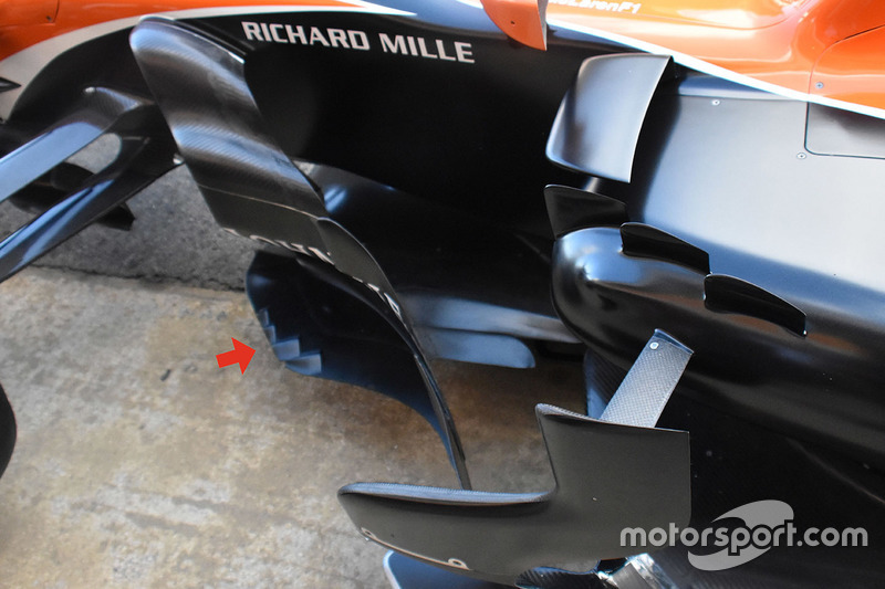 McLaren MCL32 bargeboard detail