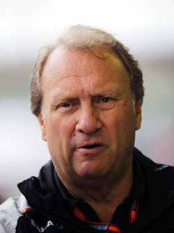 Заместитель руководителя Sahara Force India F1 Роберт Фернли