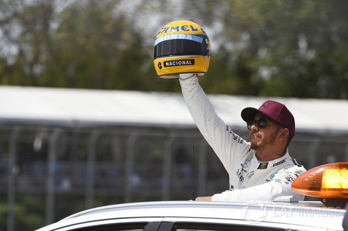 Ganador de la pole Lewis Hamilton, Mercedes AMG F1