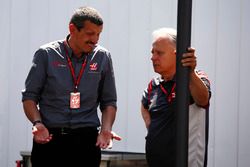 Guenther Steiner, jefe de equipo y Gene Haas F1 Team, dueño y fundador de Haas F1 Team