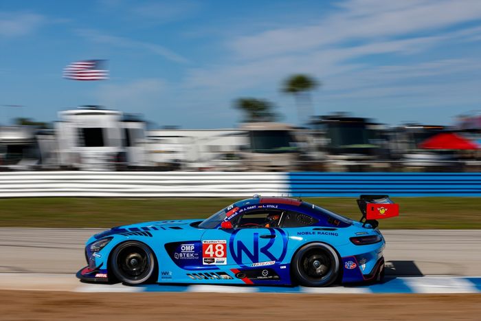 #48 WINWARD RACING Mercedes-AMG GT3: Scott Noble, Jason Hart, Luca Stolz