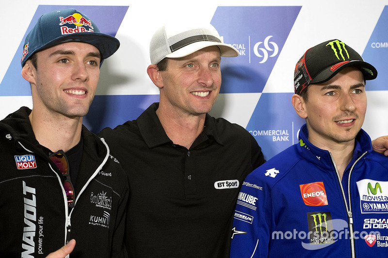 Jonas Folger, Dynavolt Intact GP; Colin Edwards; Jorge Lorenzo, Movistar Yamaha MotoGP, Yamaha 