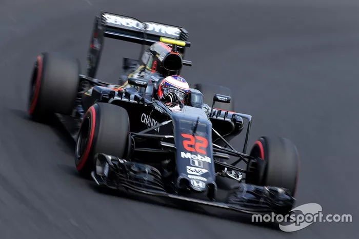 22. Jenson Button, McLaren MP4-31 (ausgefallen)