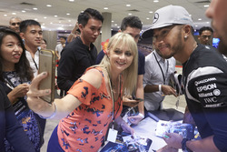 Lewis Hamilton, Mercedes AMG F1 with fans