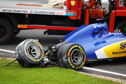 Marcus Ericsson, Sauber C35 crashed in the third practice session