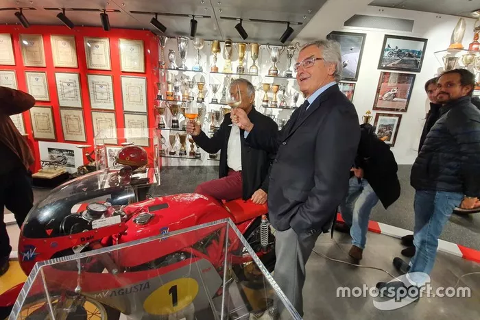 Giacomo Agostini y Lino Dainese