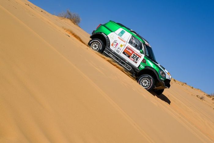 #324 X-Raid Mini: Yasir Seaidan, Kuzmich Alexy