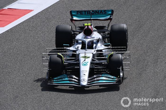 Lewis Hamilton, Mercedes W13, con sensores aerodinámicos