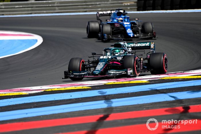 Lance Stroll, Aston Martin AMR21, Fernando Alonso, Alpine A521