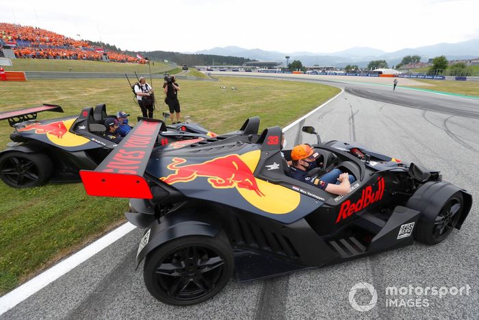 Sergio Pérez, Red Bull Racing, Max Verstappen, Red Bull Racing, en un KTM X-Bows