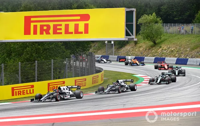 Pierre Gasly, AlphaTauri AT02, Yuki Tsunoda, AlphaTauri AT02, Lance Stroll, Aston Martin AMR21