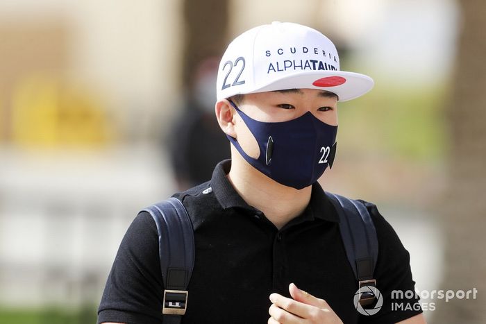 Yuki Tsunoda: 20 años y 10 meses (11 de mayo de 2000)