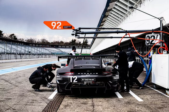 Porsche 911 RSR
