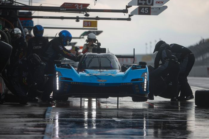 #10 Cadillac Wayne Taylor Racing Cadillac V- Series.R: Ricky Taylor, Filipe Albuquerque