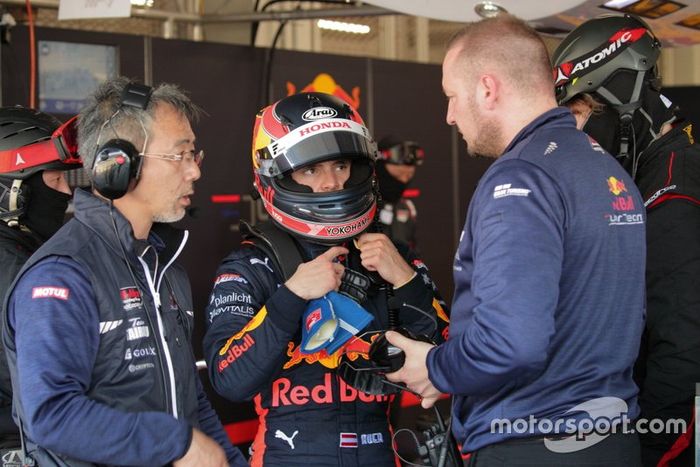 Lucas Auer (B-Max Racing with motopark）