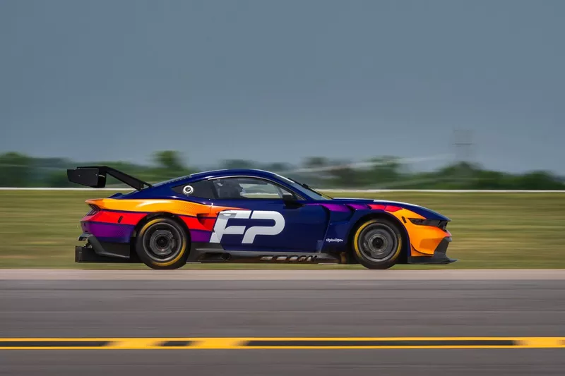 フォード・マスタングGT3