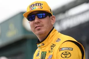 Kyle Busch, Joe Gibbs Racing, Toyota Camry M&M's Chocolate Bar