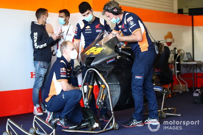 Detalle de la moto Honda MotoGP