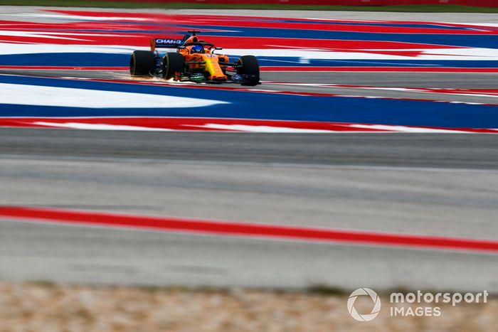 Fernando Alonso, McLaren MCL33 con parafina
