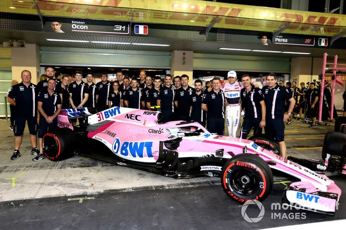 Esteban Ocon, Racing Point Force India en la foto del equipo Racing Point Force India F1