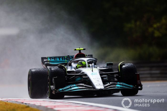 Lewis Hamilton, Mercedes W13