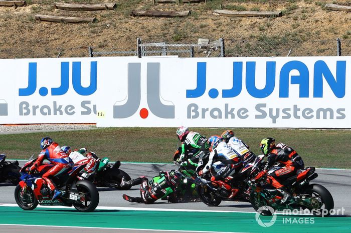 Alex Lowes, Kawasaki Racing Team WorldSBK - 9 caídas