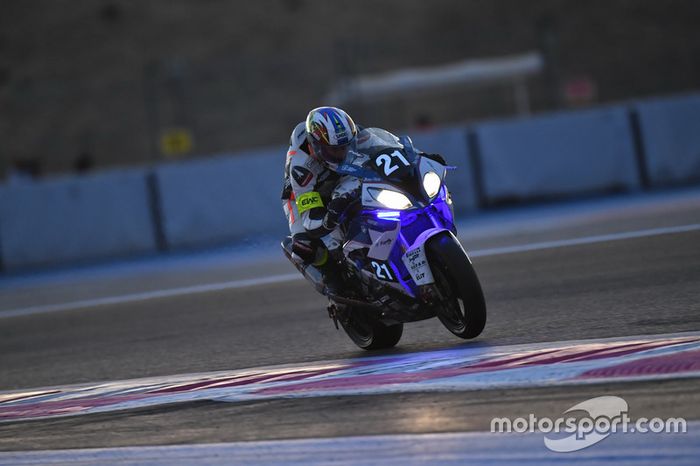 #21 IV Racing BMW CSEU, BMW: Karel Hanika, Fabrizio Lai, Julian Mayer, Martin Choy