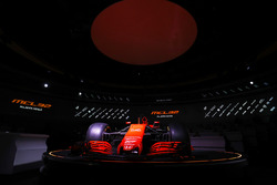 McLaren MCL32 tanıtılıyor