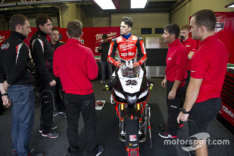 Lorenzo Savadori, Milwaukee Aprilia World Superbike Team