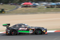 #22 STM / HTP Motorsport, Mercedes AMG GT3: Крейг Берд, Шейн ван Гісберген, Маро Енгель