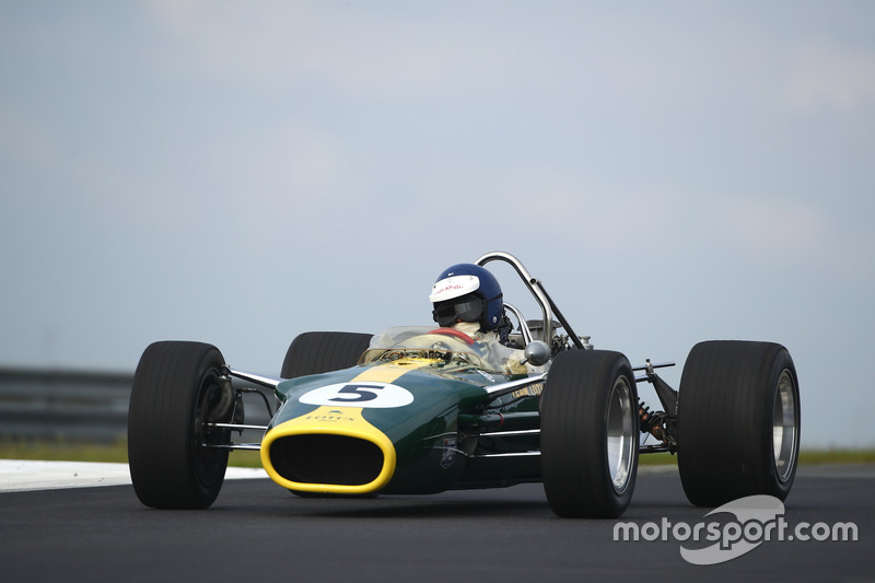 Lotus 49