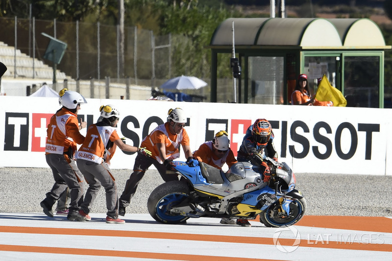 Tito Rabat, Estrella Galicia 0,0 Marc VDS, cayó de la moto después de su accidente