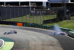 Ромен Грожан, Haas F1 Team VF-17, Естебан Окон, Sahara Force India F1 VJM10