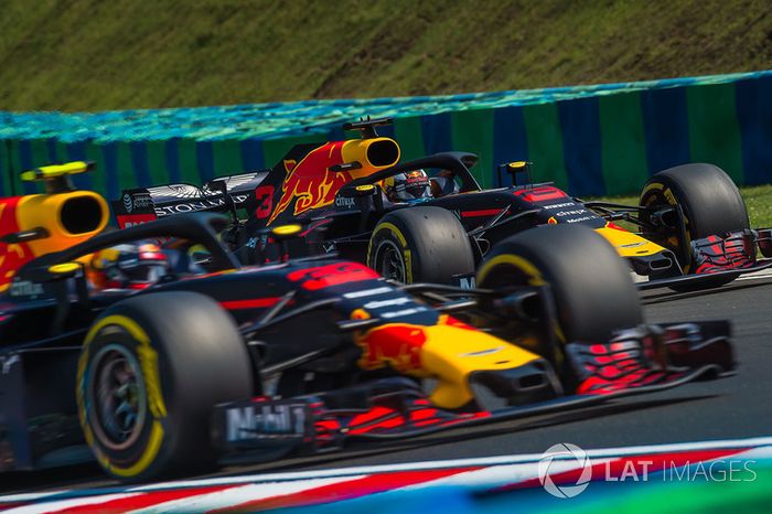 Daniel Ricciardo, Red Bull Racing RB14 y Max Verstappen, Red Bull Racing RB14