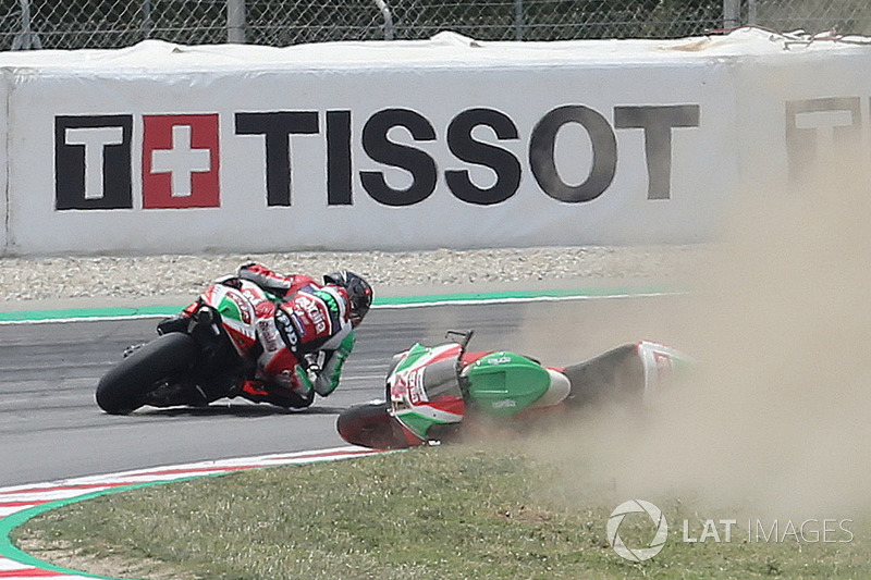 Aleix Espargaro, Aprilia Racing Team Gresini crash