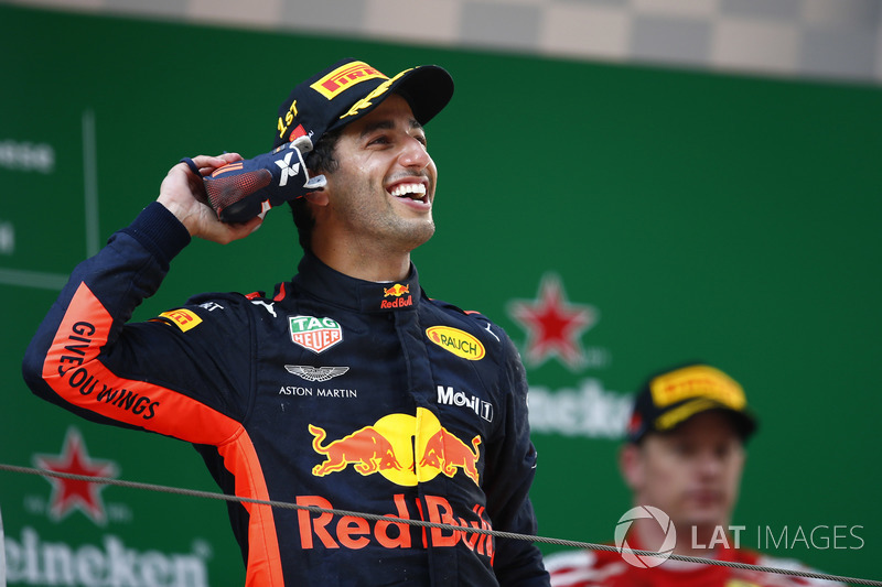 Le vainqueur Daniel Ricciardo, Red Bull Racing