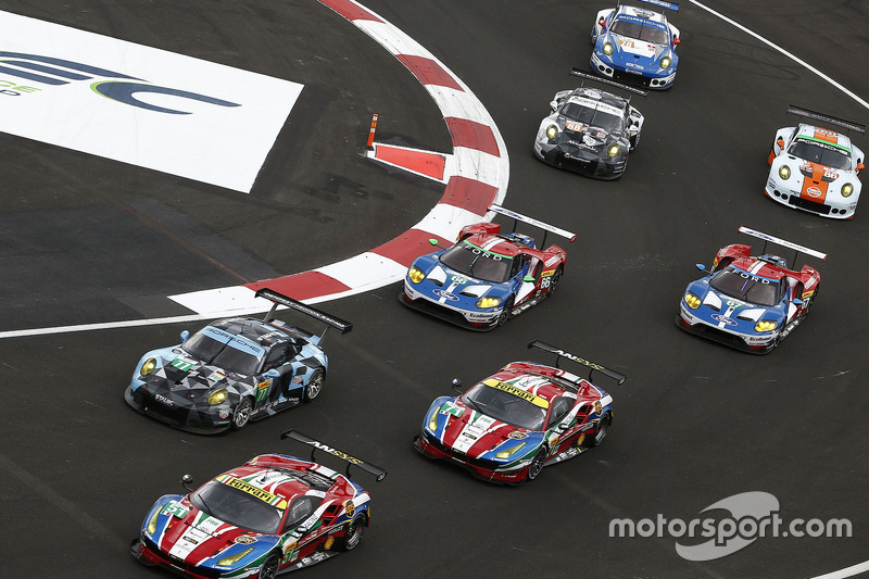 #51 AF Corse Ferrari 488 GTE: Gianmaria Bruni, James Calado, #77 Dempsey Proton Competition Porsche 911 RSR: Richard Lietz, Michael Christensen, #71 AF Corse Ferrari 488 GTE: Davide Rigon, Sam Bird