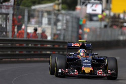 Carlos Sainz, Scuderia Toro Rosso