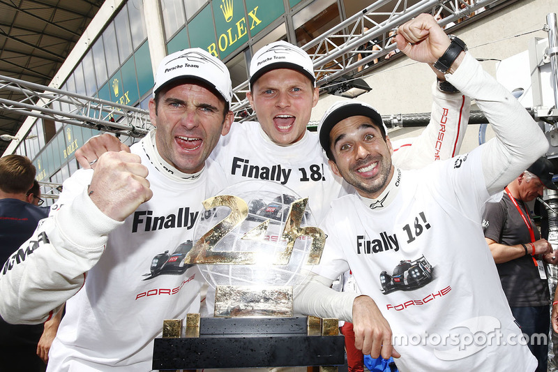 Race winners #2 Porsche Team Porsche 919 Hybrid: Romain Dumas, Neel Jani, Marc Lieb