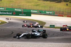 Lewis Hamilton, Mercedes AMG F1 W07 Hybrid